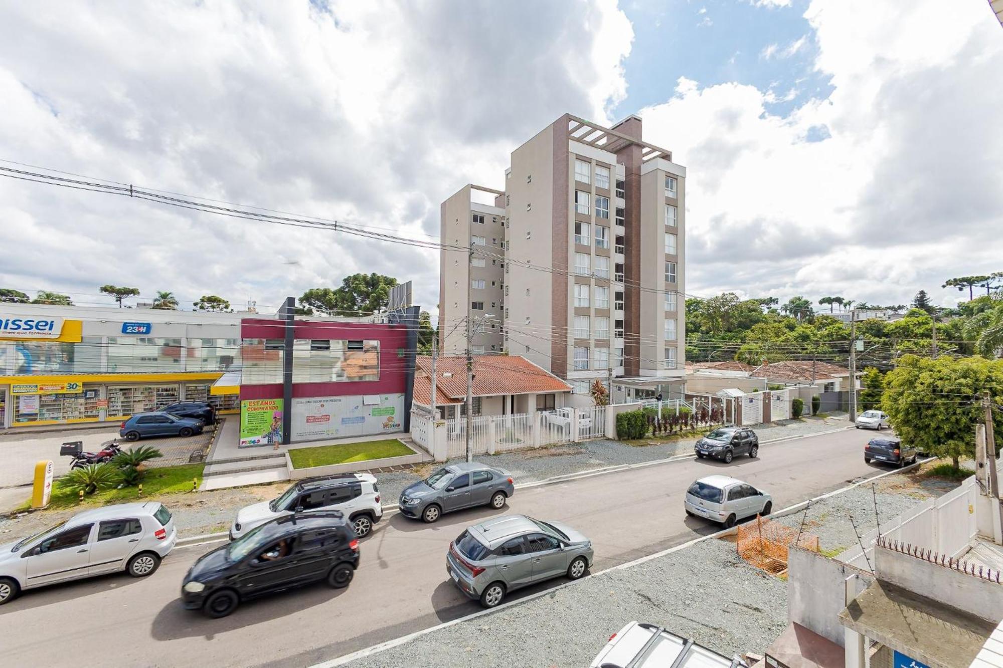 Edificio Eloi Plombon - Santa Quiteria, * Curitiba