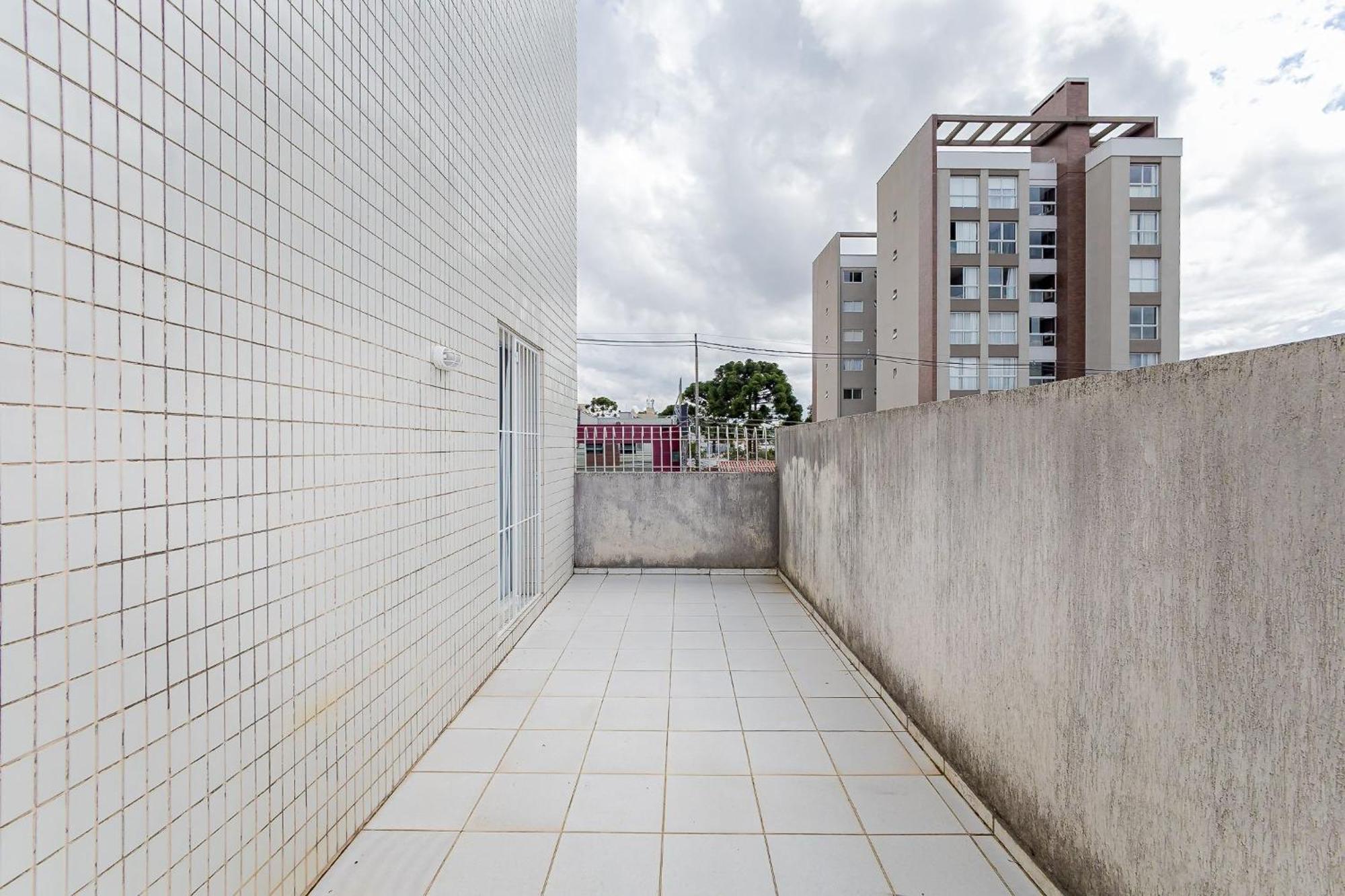 Apartamento Edificio Eloi Plombon - Santa Quiteria, *