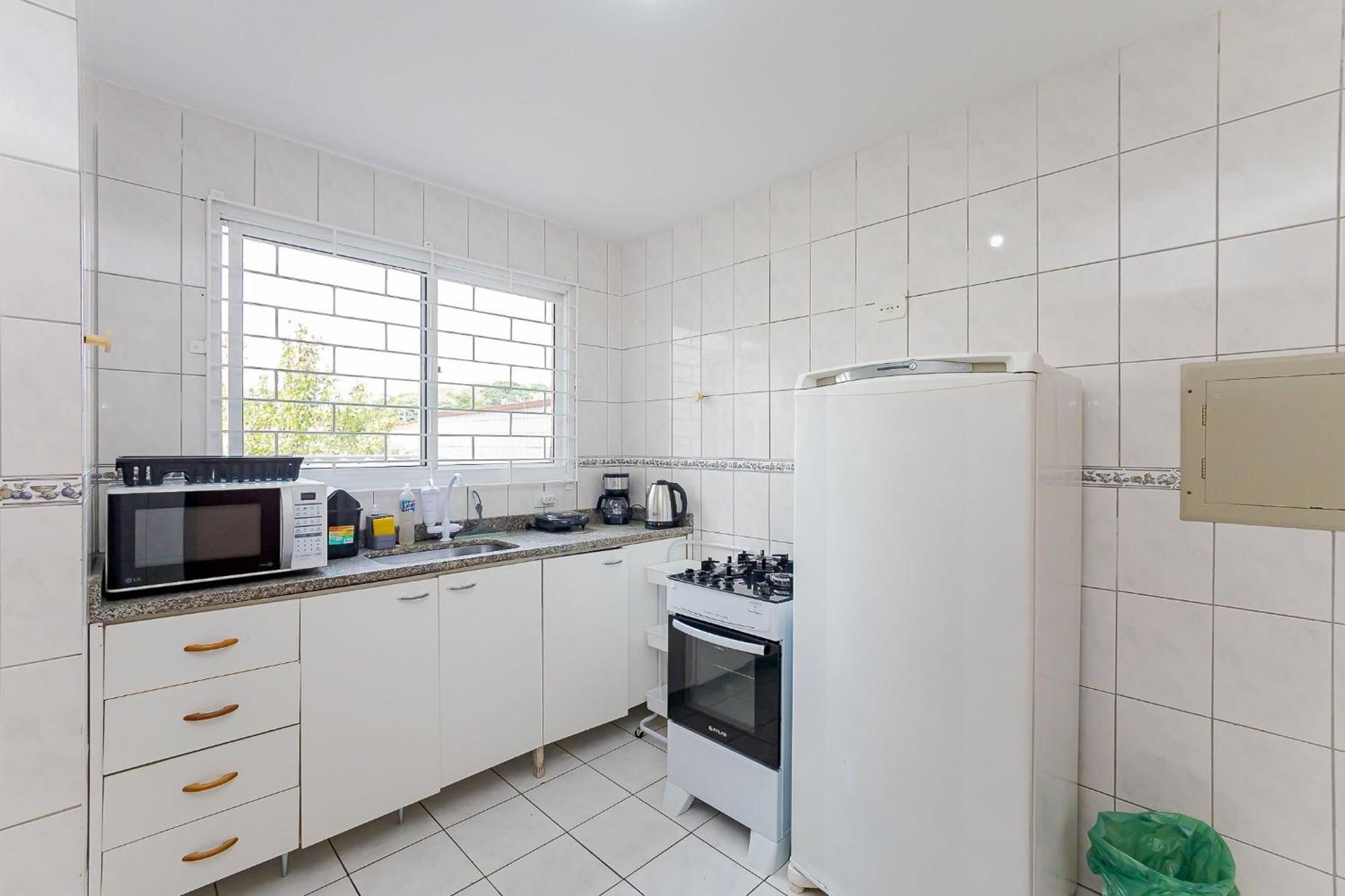 Apartamento Edificio Eloi Plombon - Santa Quiteria, Curitiba