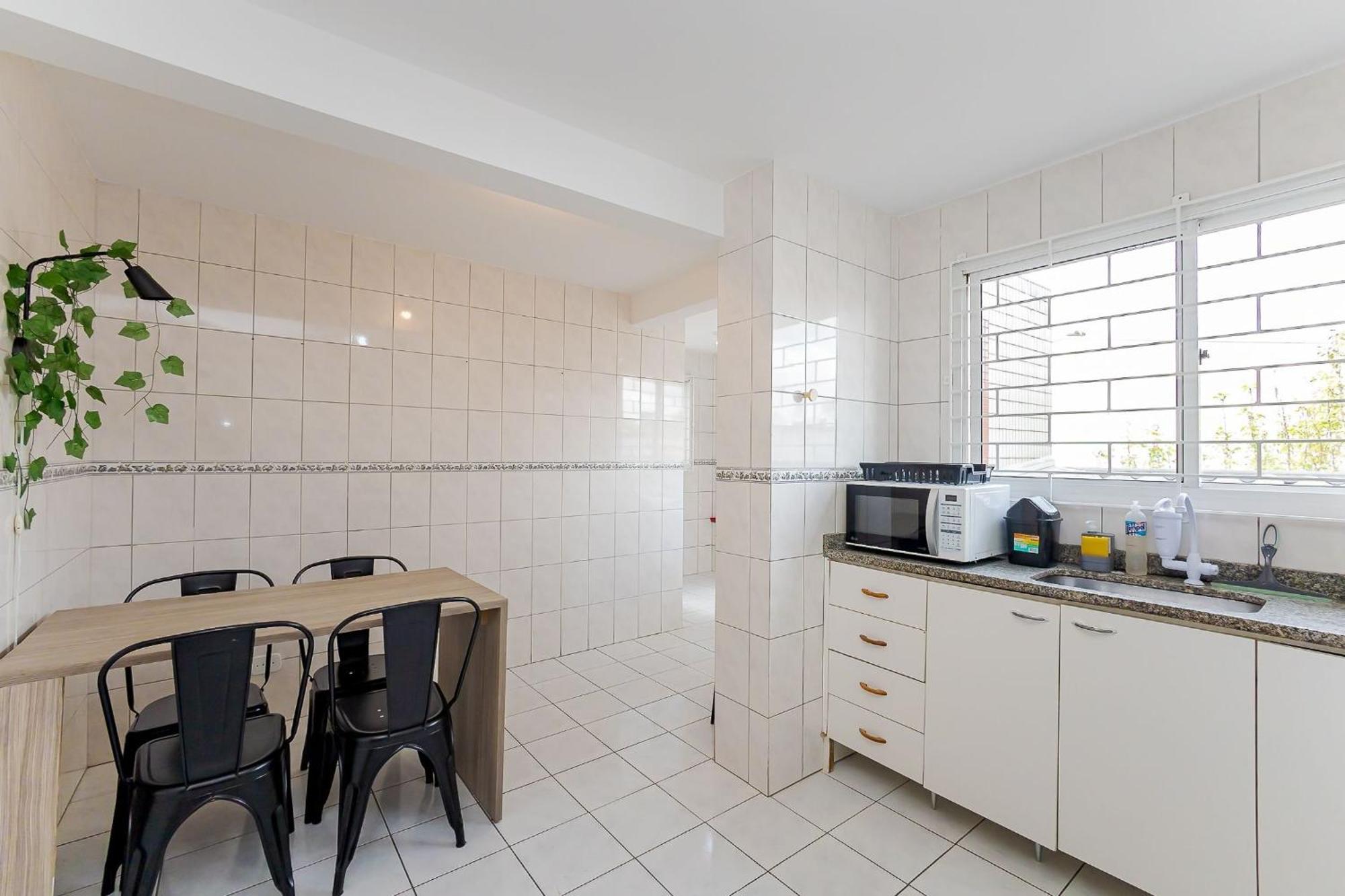 Apartamento Edificio Eloi Plombon - Santa Quiteria, *